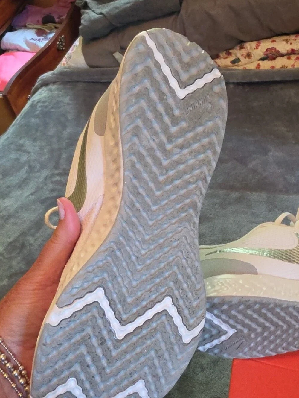 Nike Womens White Sneakers with Metallic Silver Swoosh
